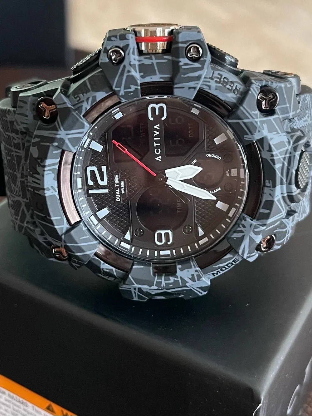 Activa Decus X Invicta Analog Digital Men's Watch - 49mm. Camouflage. Black, new